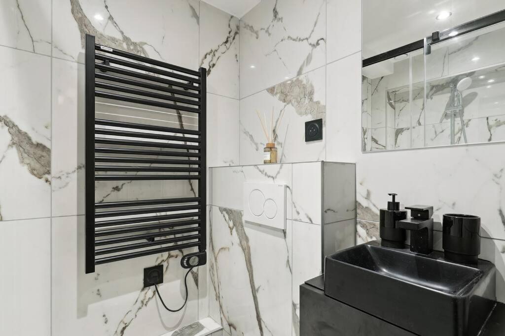 Apartament Duplex Parisien Pres Du Louvre Zewnętrze zdjęcie