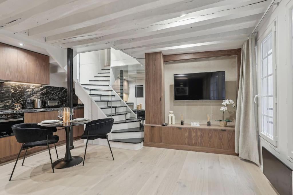 Apartament Duplex Parisien Pres Du Louvre Zewnętrze zdjęcie