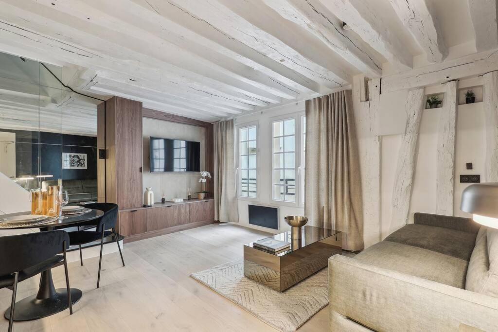 Apartament Duplex Parisien Pres Du Louvre Zewnętrze zdjęcie